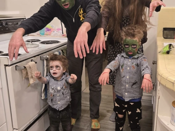 Marielle Hegetschweiler and family dressed as zombies