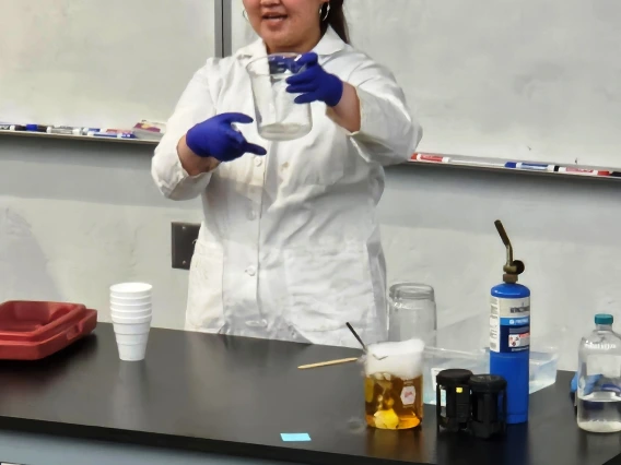 Chemistry Magic Show on Admitted Student Day