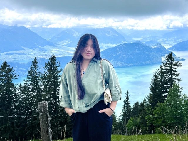 Peer Mentor Alisa Jia